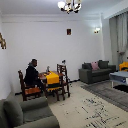 Cozy 1-Bedroom Luxury Apartment แอดดิสอาบาบา ภายนอก รูปภาพ